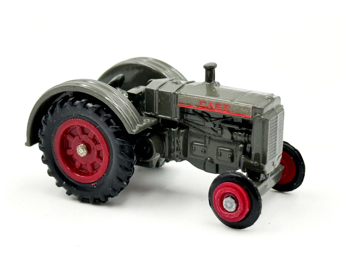 1/64 Case L Tractor on Rubber