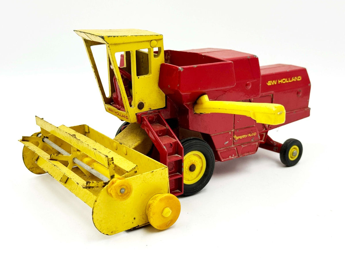1/32 New Holland Combine Ertl