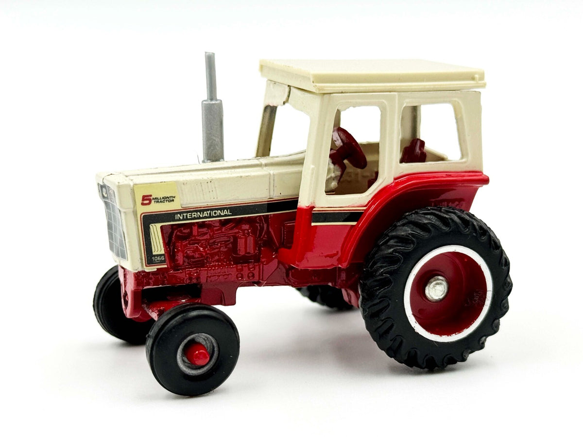 1/64 International 5 Millionth Tractor