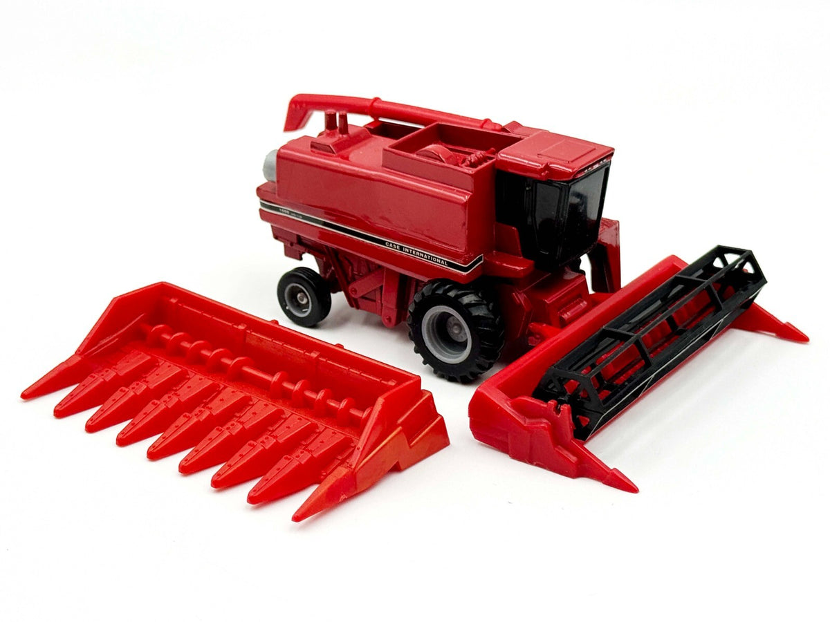 1/64 Case International 1666 Axial-Flow Combinew/ Corn and Grain Head