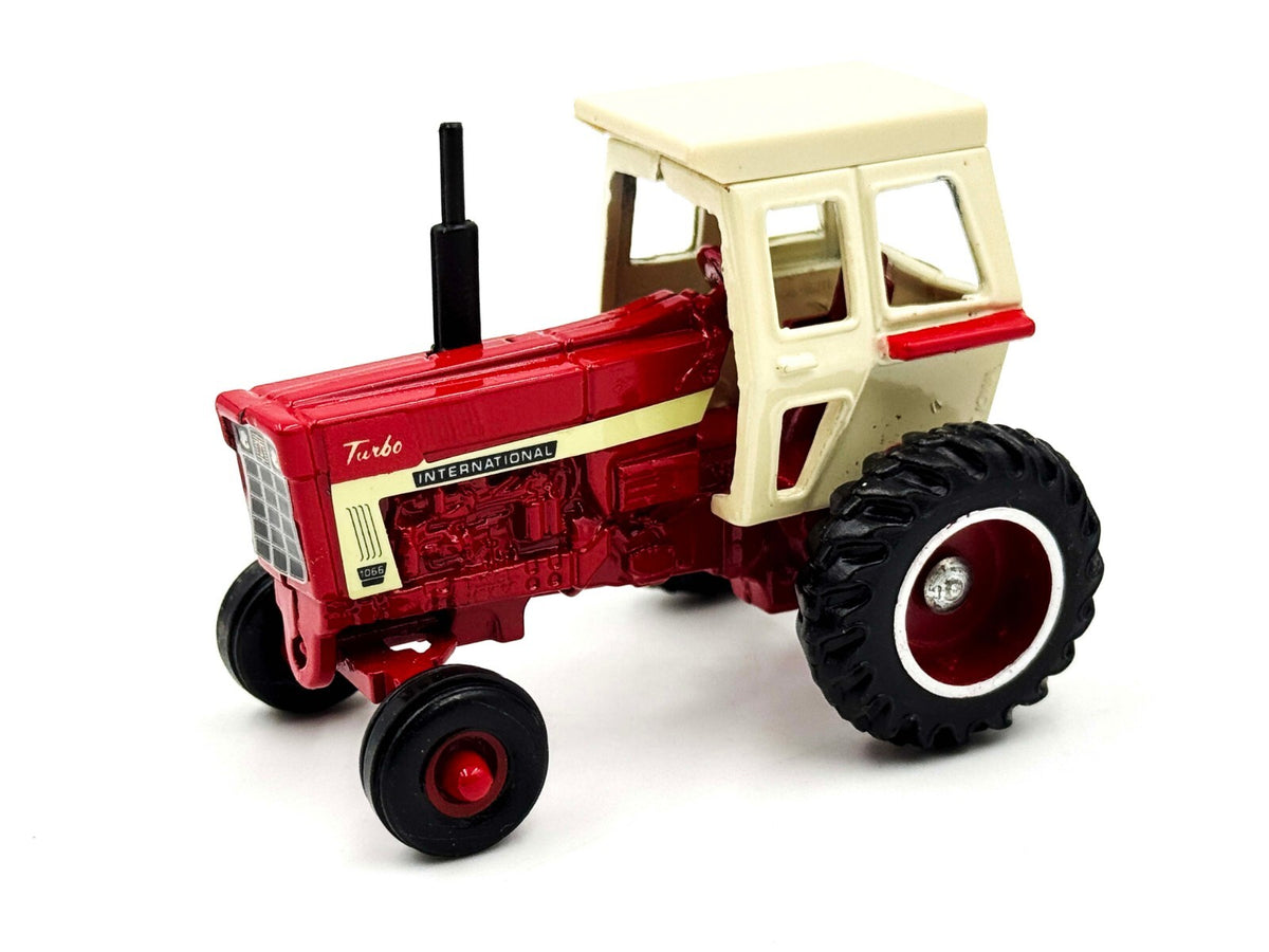 1/64 International 1066 Turbo w/ Ice Cream Cab