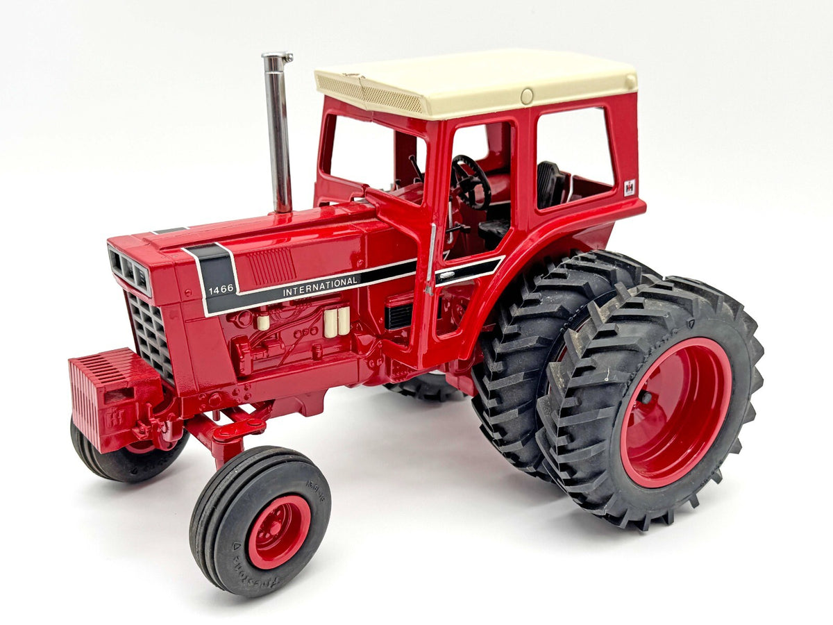 1/16 International 1466 w/ Cab Custom