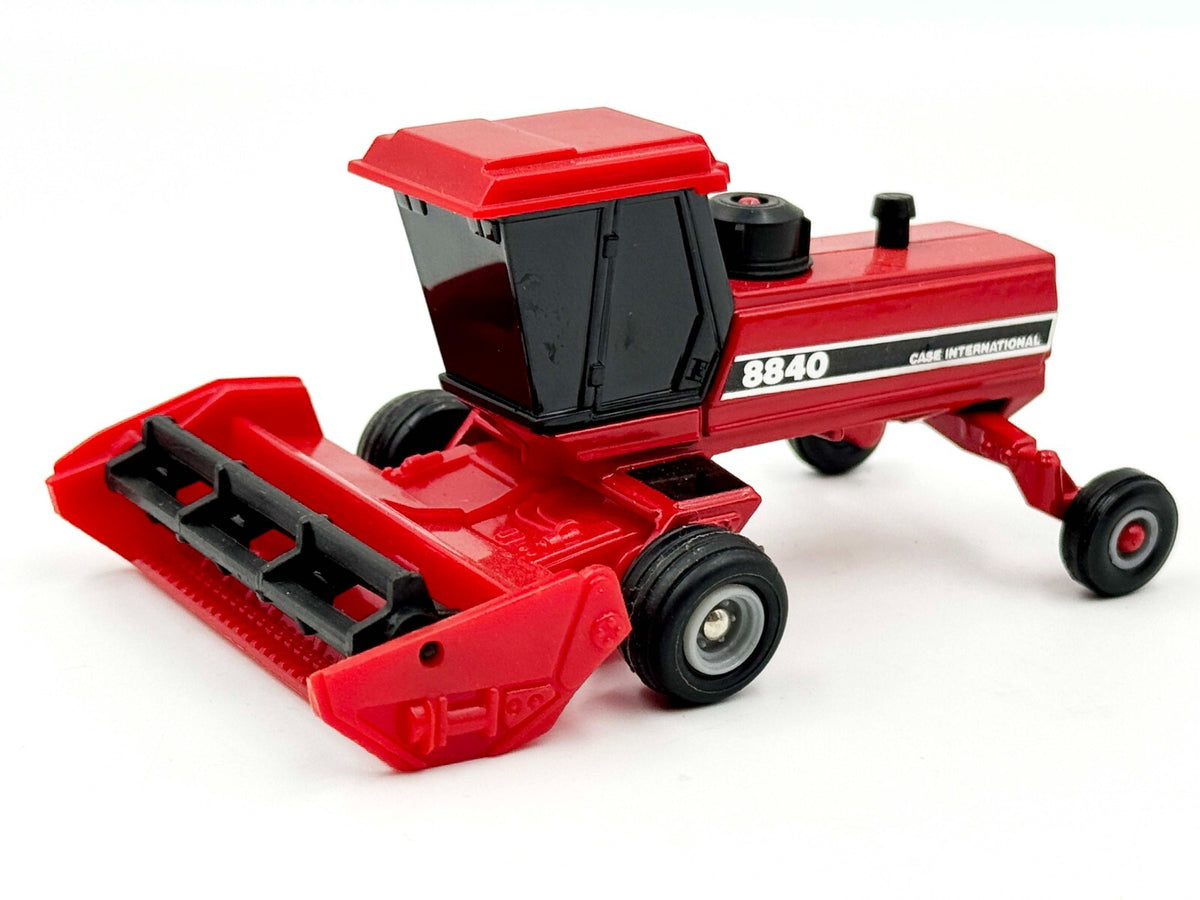 1/64 Case International 8840 Self Propelled Windrower