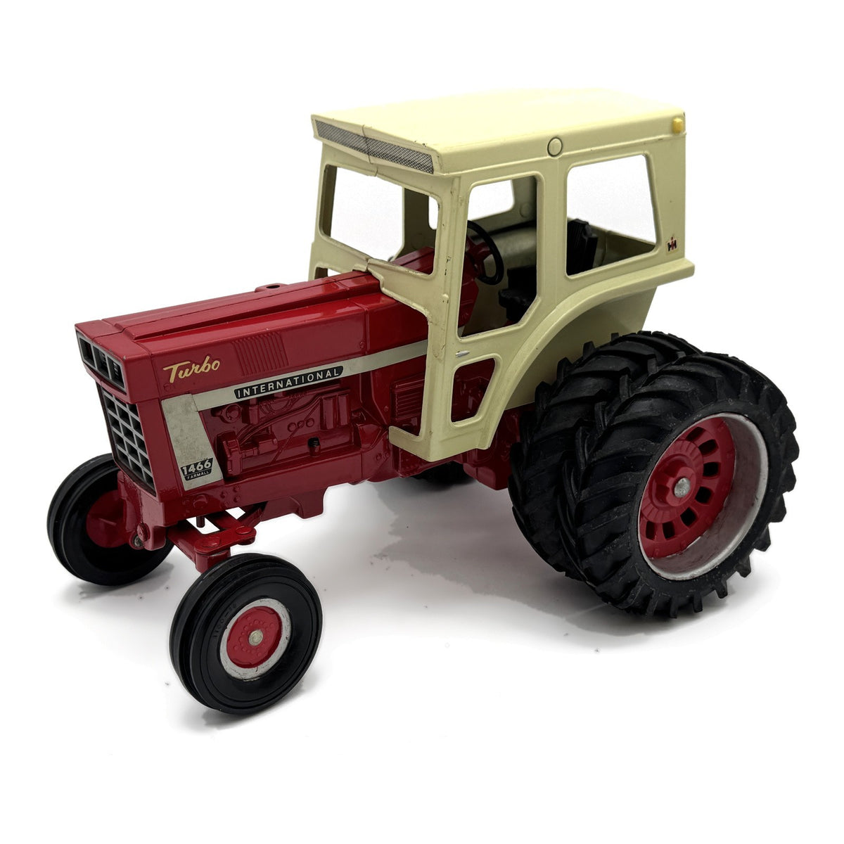 1/16 International 1466 Turbo w/ Cab and Duals