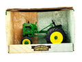 1/16 John Deere Model LA Tractor