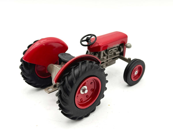 1/16 Massey Ferguson 35 Tractor