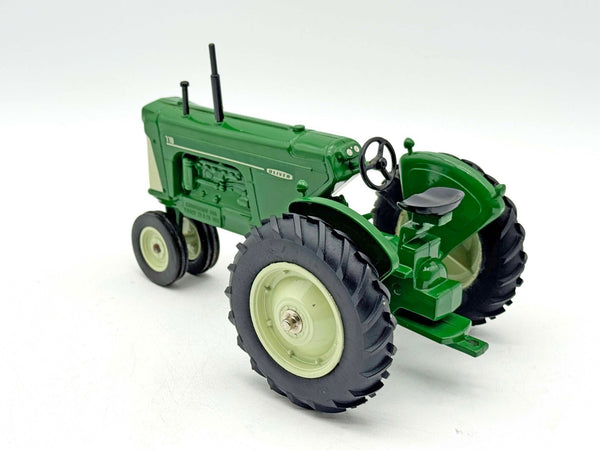 1/16 Oliver 770 Narrow Front Tractor