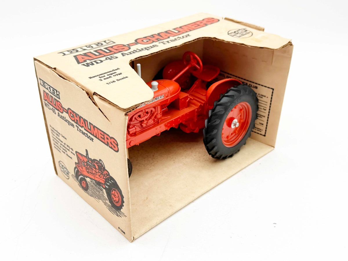 1/16 Allis Chalmers WD-45 Tractor With Narrow Front