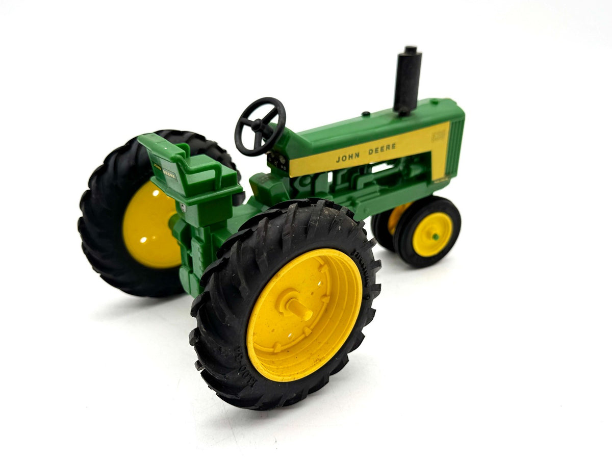 1/16 John Deere 530 Narrow Front Standi