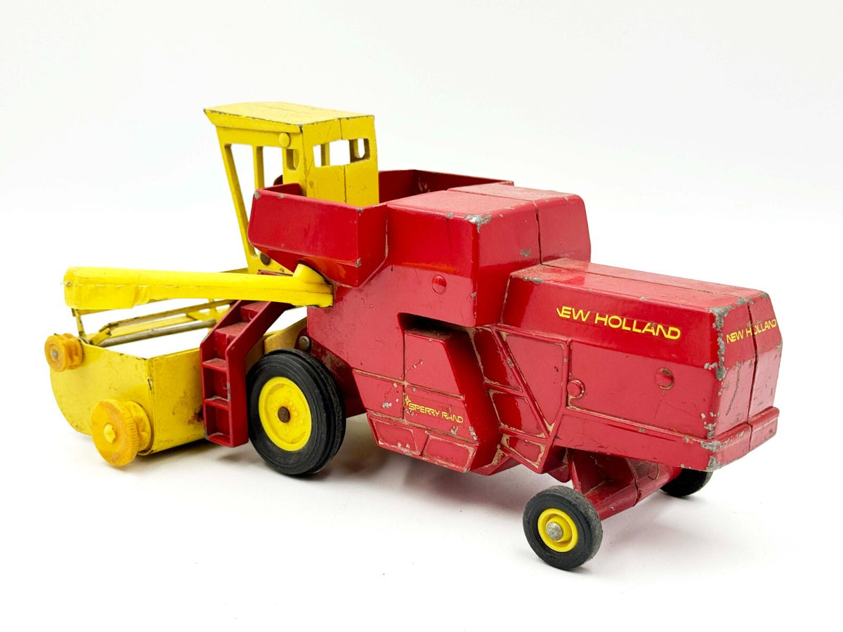 1/32 New Holland Combine Ertl