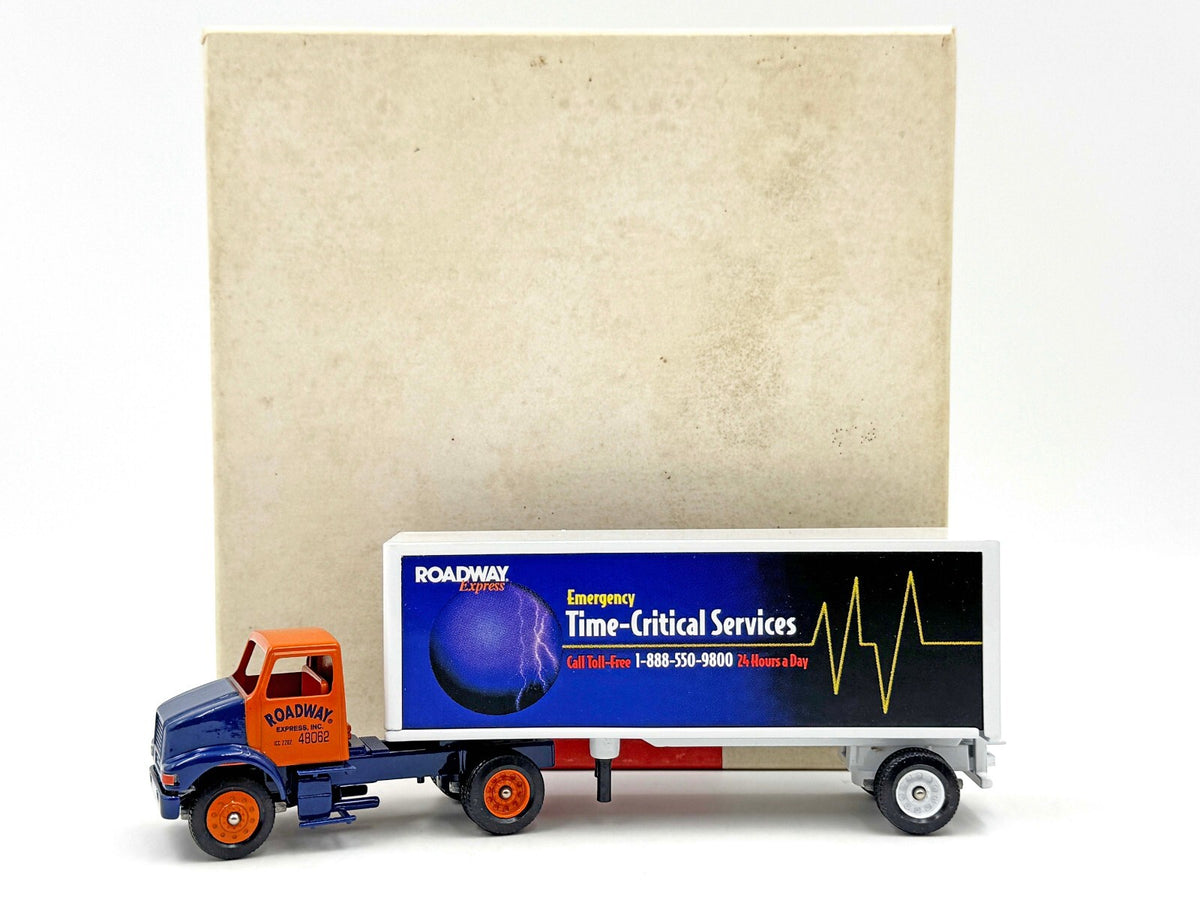 1/64 Winross Truck Semi Roadway Express Emergency Time Critical Services A012