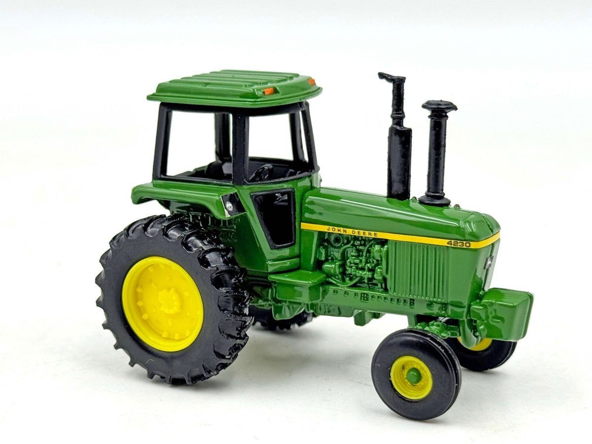 1/64 Massachusetts John Deere 4230