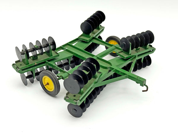 1/16 John Deere Tandem Wing Disk