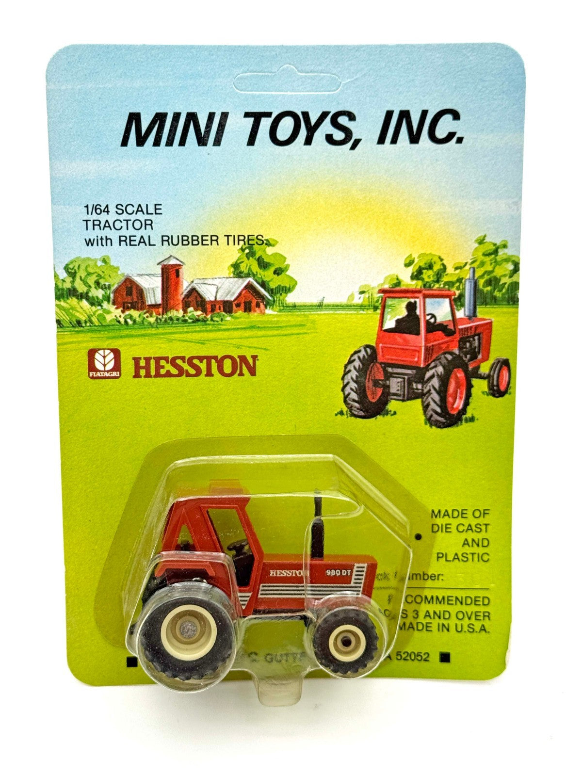 1/64 Hesston 980 DT Tractor With Front Wheel Assist