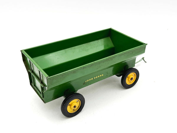 1/16 John Deere Flarebox Wagon w/ Original Box - Eska