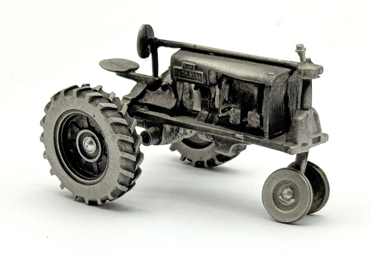 1/43 Pewter Farmall F 20 Narrow Front