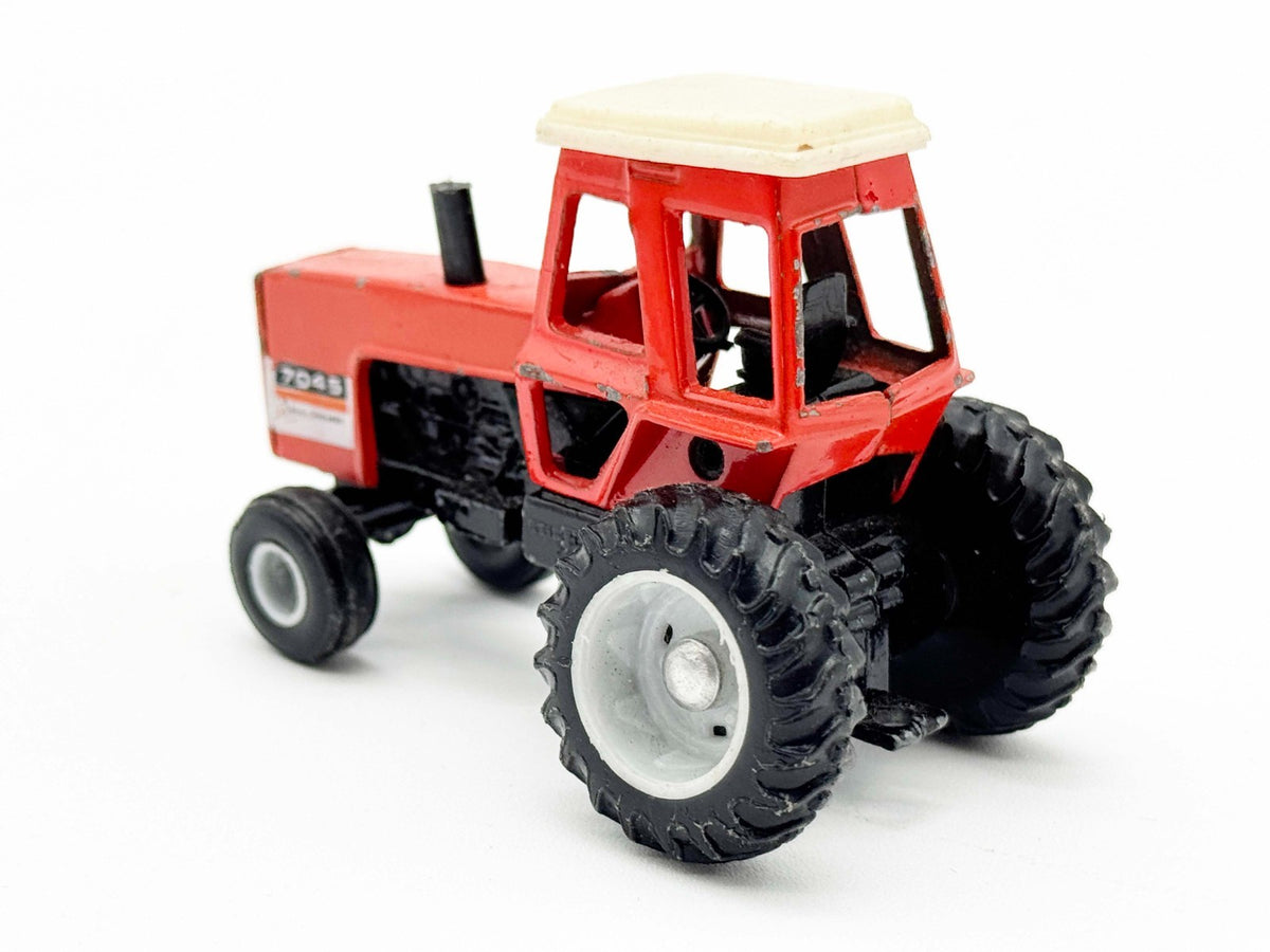 1/64 Allis Chalmers 7045 w/ White Border Decal