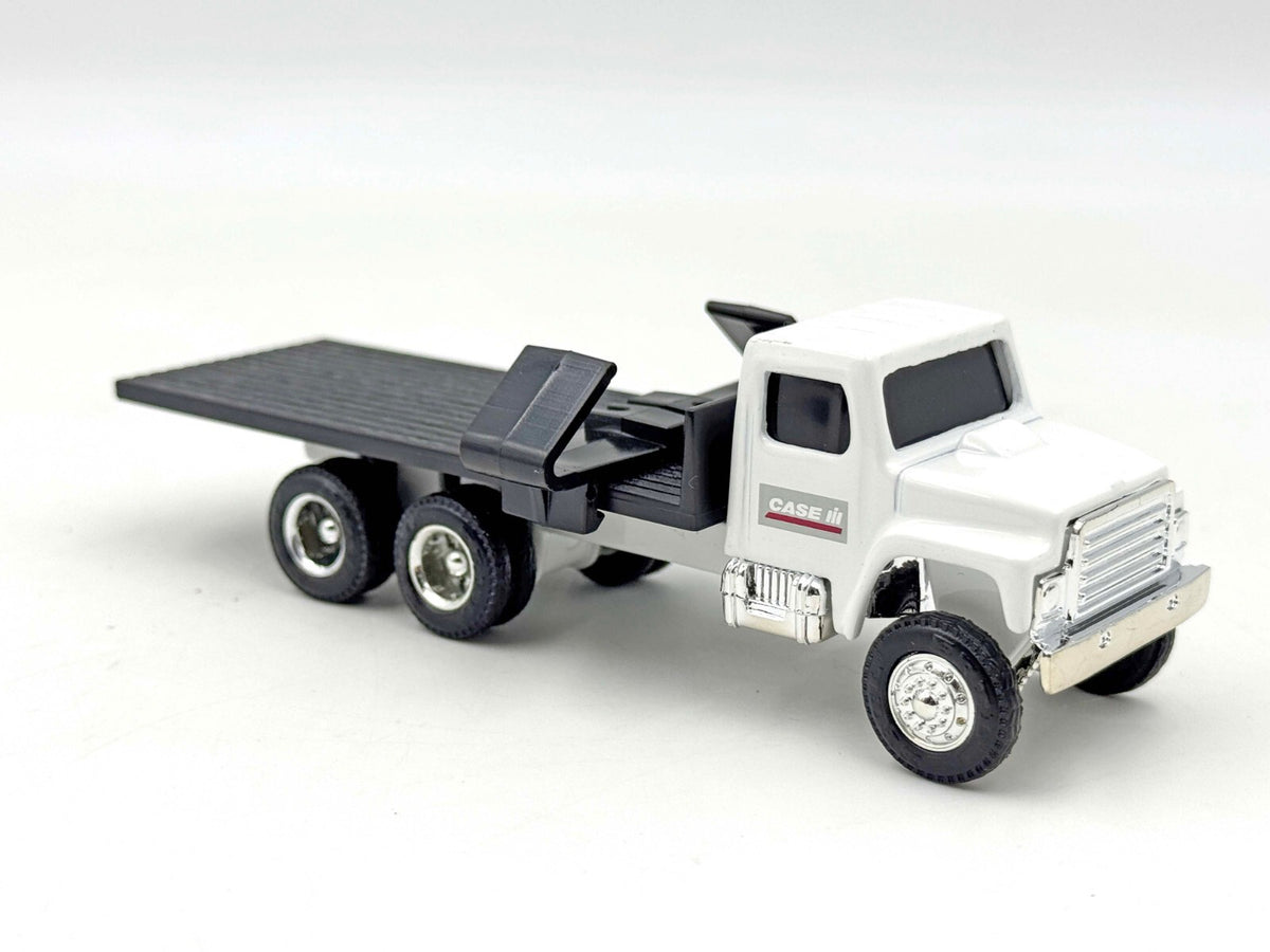 1/64 Case IH Flatbed Truck