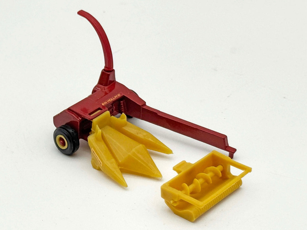 1/64 New Holland Pull Type Forage Harvester