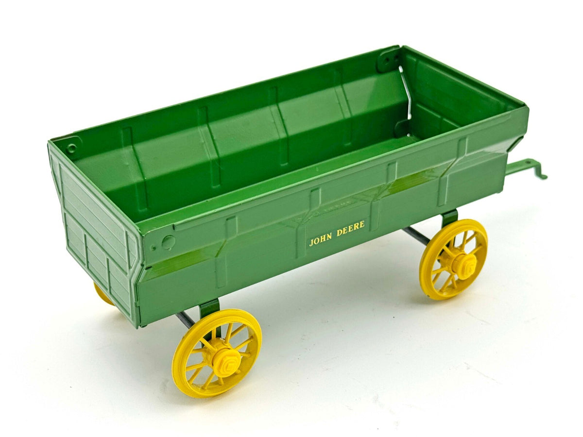 1/16 John Deere Flare Box Wagon w/ Steel Wheels