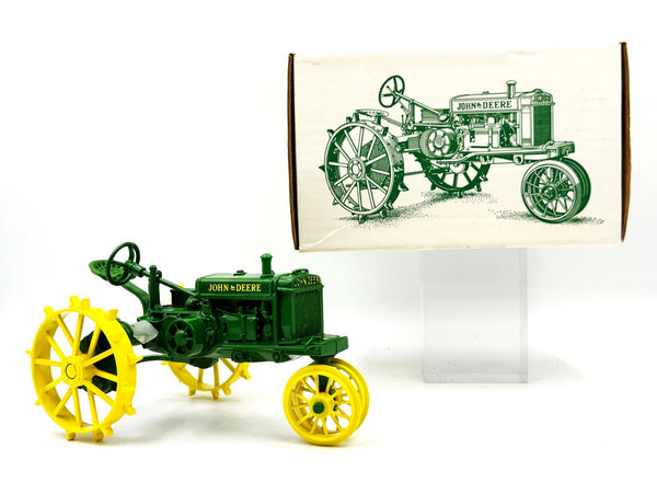 1/16 John Deere Model P Tractor, Two Cylinder Club