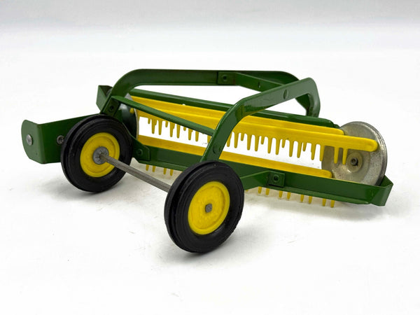 1/16 John Deere Hay Rake