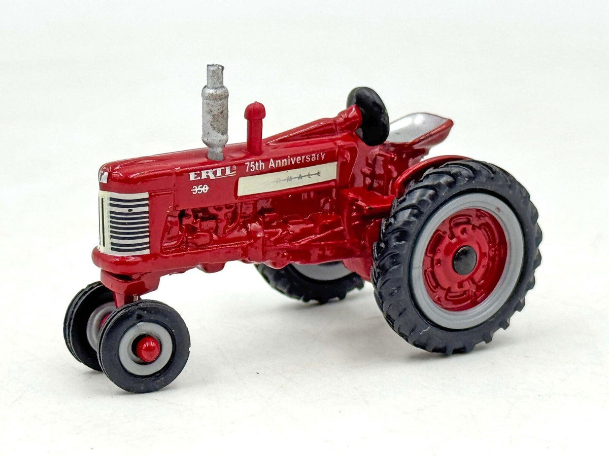 1/64 Farmall 350 NF